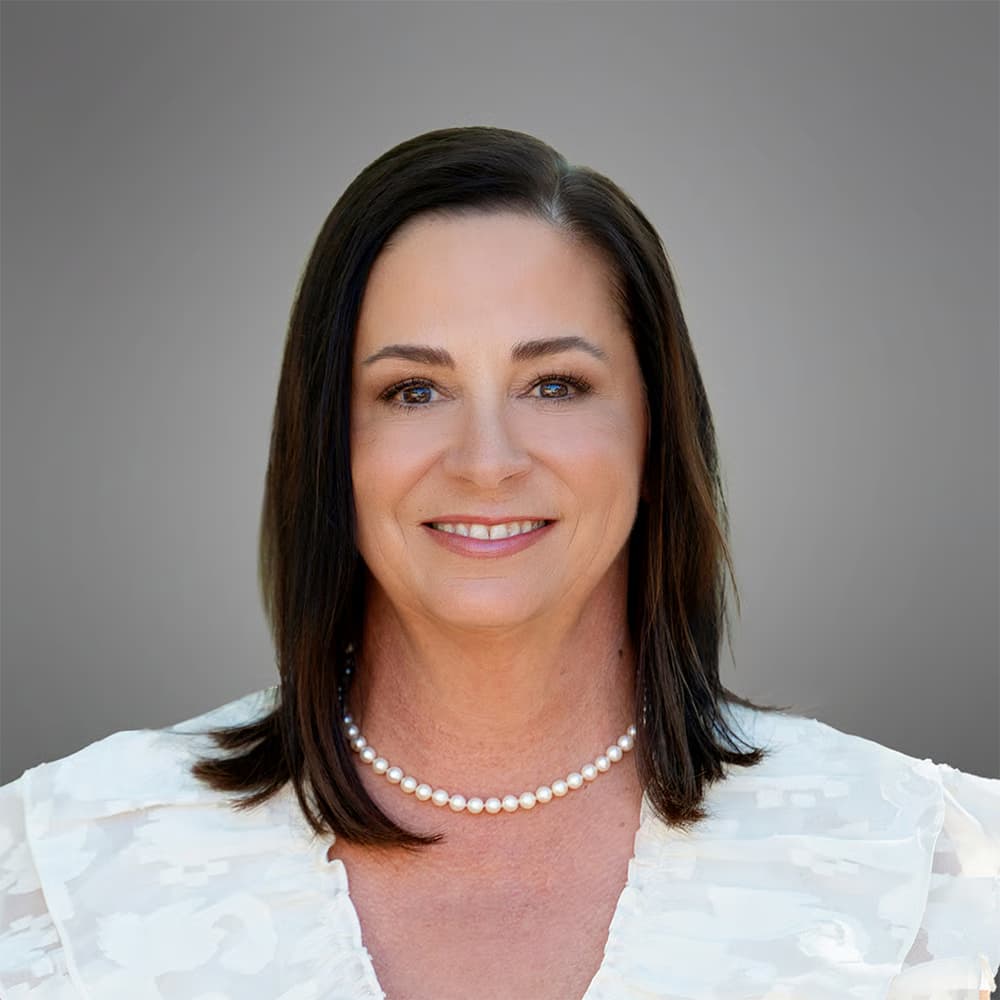 Rebecca Clayton Hoyt, Forest Highlands Specialist — Forest Highlands and Arcadia, Paradise Valley, Camelback Corridor real estate agent, RETSY, Forbes Global Properties